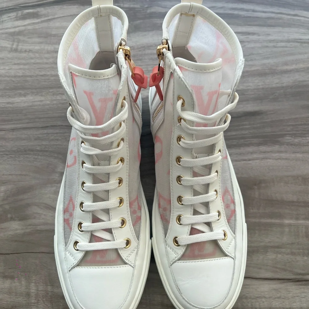 Louis Vuitton Stellar Monogram Sneaker Size 8.5 (EU 39) Womens - Picture 5 of 9